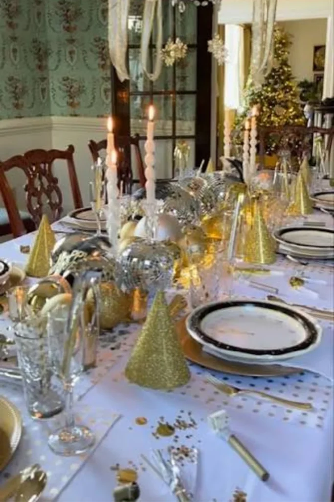 Black White Gold New Years Eve Table Styled to Glow the Black White Gold New Years Eve Table