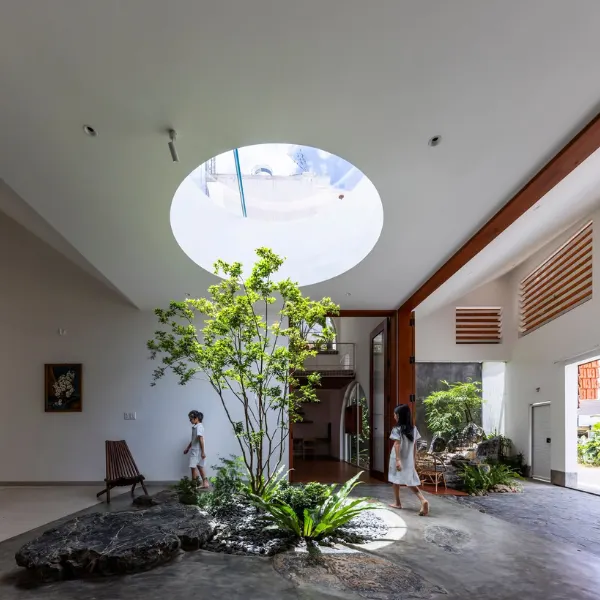 Indoor Courtyard with a Skylight Styled to Glow the Indoor Courtyard with a Skylight