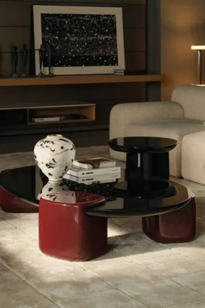 the Lacquered Coffee Table Red Or Black