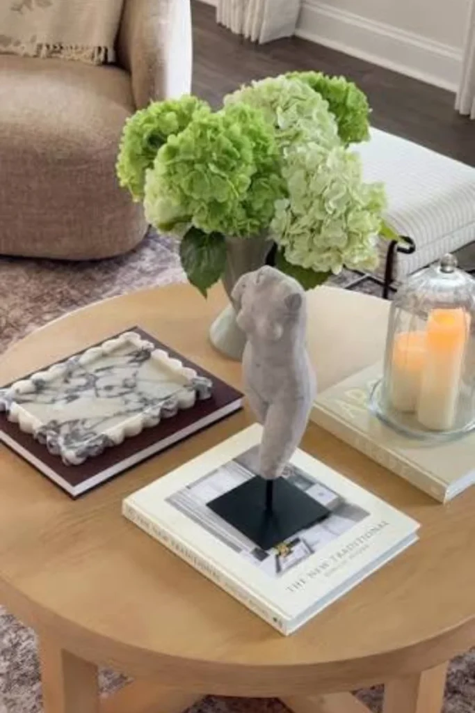 Oversized Statement Floral Centerpiece Styled to Glow the Oversized Statement Floral Centerpiece
